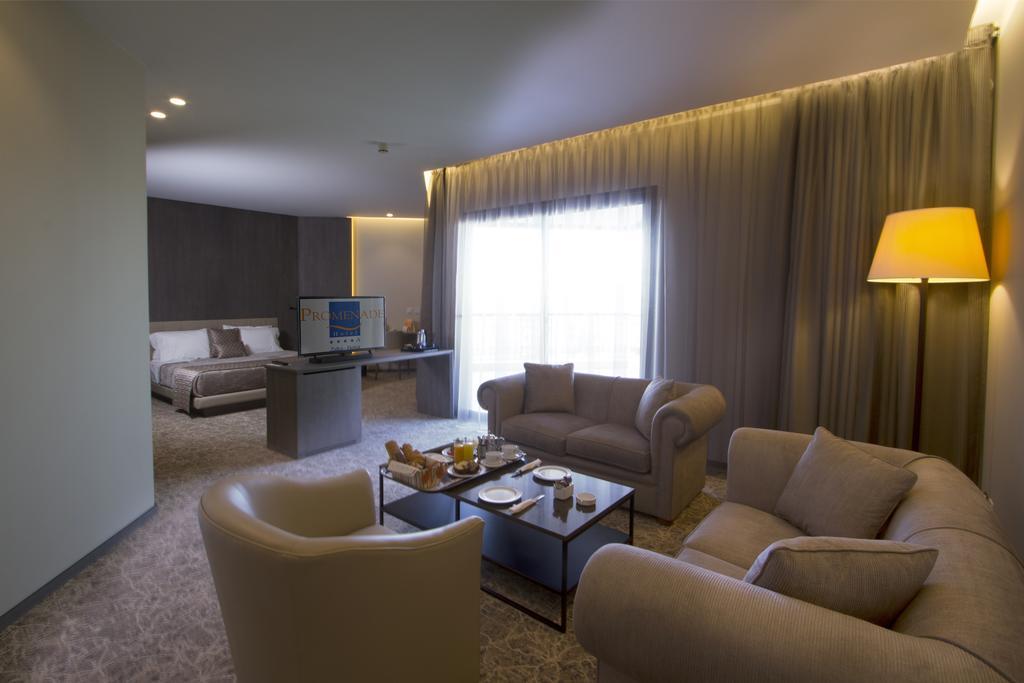 Promenade Hotel Zalqa Luaran gambar