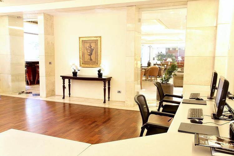 Promenade Hotel Zalqa Luaran gambar